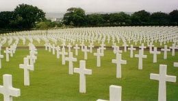 Rows of graves of people who died in war